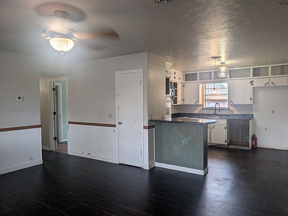 5th image of 136 Highland Dr