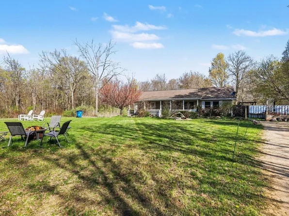 6675 122nd Ave, Fennville, MI 49408