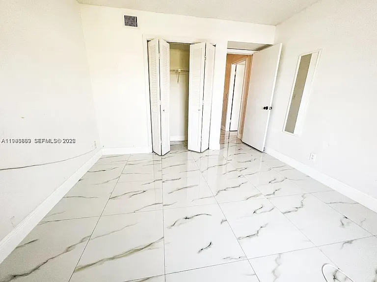 6395 Bay Club Dr #4 — Photo 12