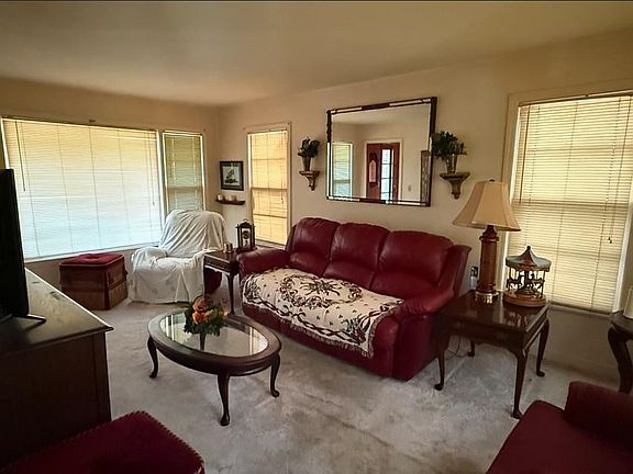 5th image of 2653 Patty Rd