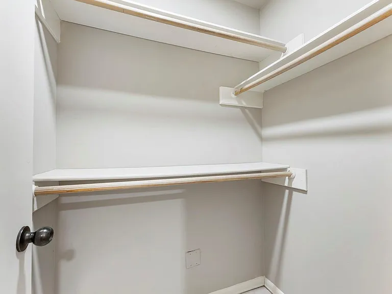 1010 E Red Cedar Cir — Photo 19