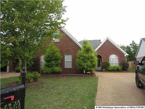 2nd image of 2700 Graystone Dr