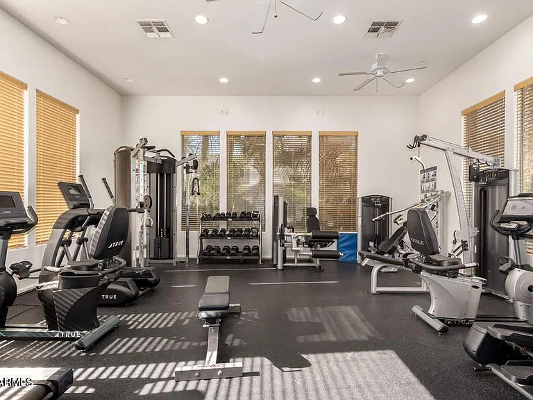 15221 N Clubgate Dr #1121 — Photo 31