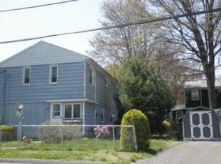 84 Singer Ct, Stratford, CT 06614