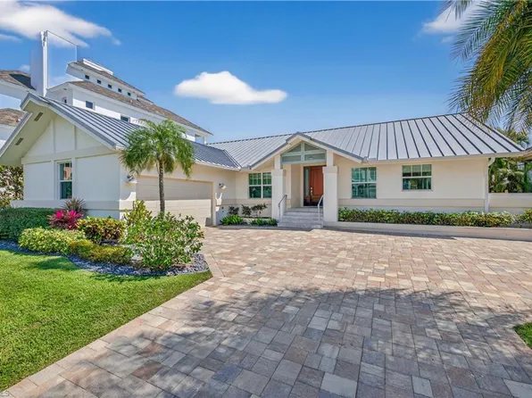 240 Channel DR, NAPLES, FL 34108