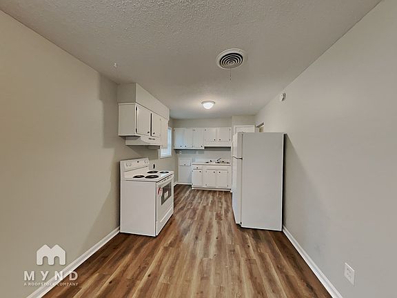 5th image of 6590 Embassy Cir