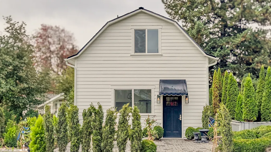Building Photo - 168th Ave NE
