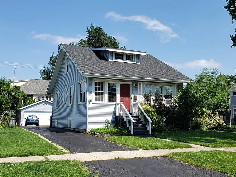 661 S Swain Ave — Photo 1