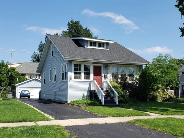 661 S Swain Ave, Elmhurst, IL 60126