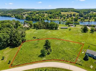 L483-484 Summit Point Drive #383, 384, La Valle, WI 53941