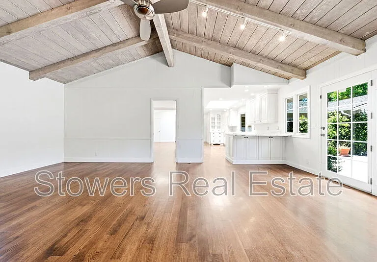 31 Mott Dr — Photo 24