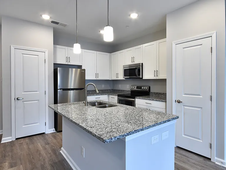 Grand Oaks Apartments — Photo 80