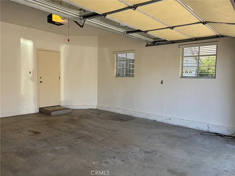 7515 Melvin Ave — Photo 12
