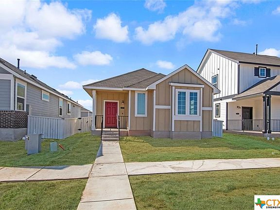 3rd image of 430 Hortus Dr
