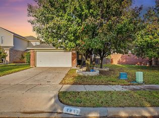 2813 Coyote Ridge Dr, Fort Worth, TX 76244
