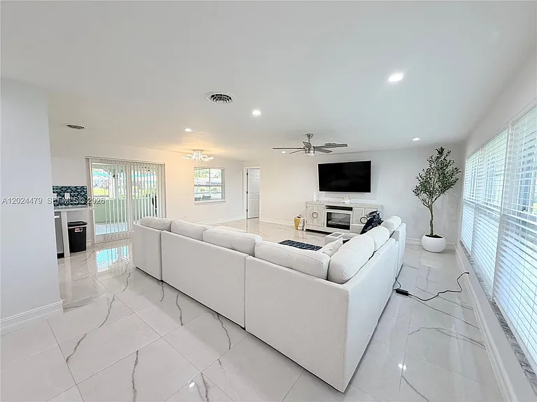 2212 Club House Rd — Photo 11