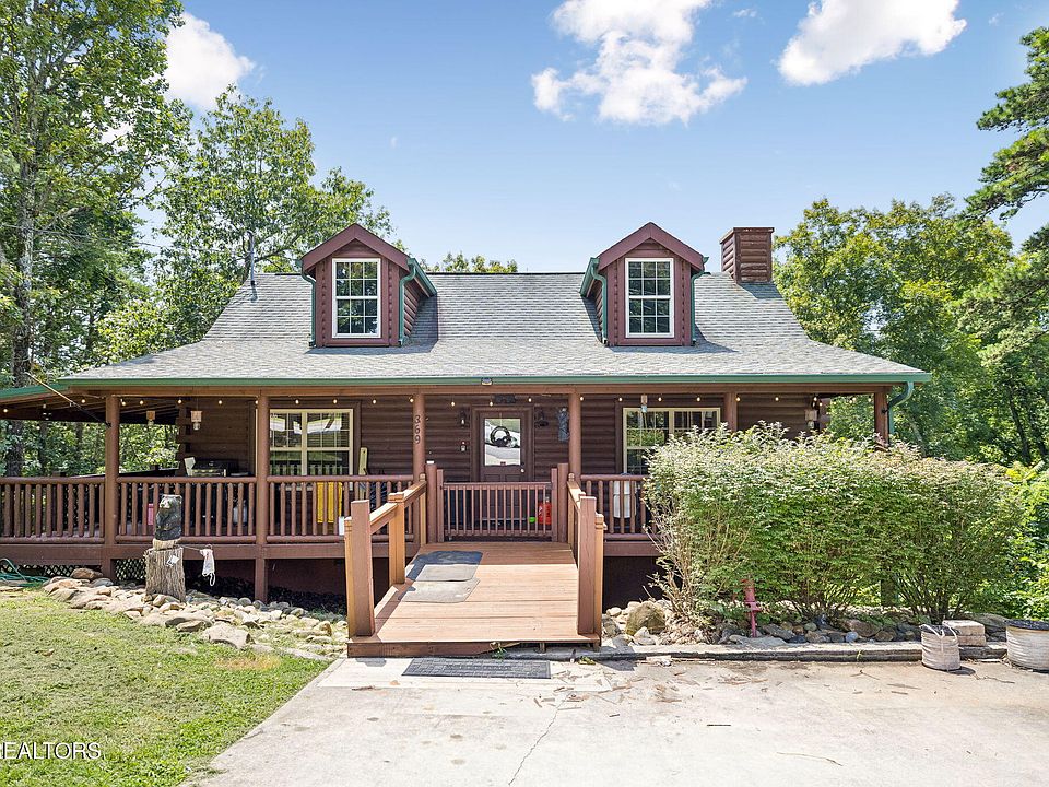 1st image of 369 Oak Lake Dr