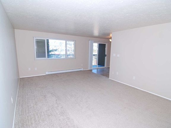 4th image of 2655 14th Ave W APT 303