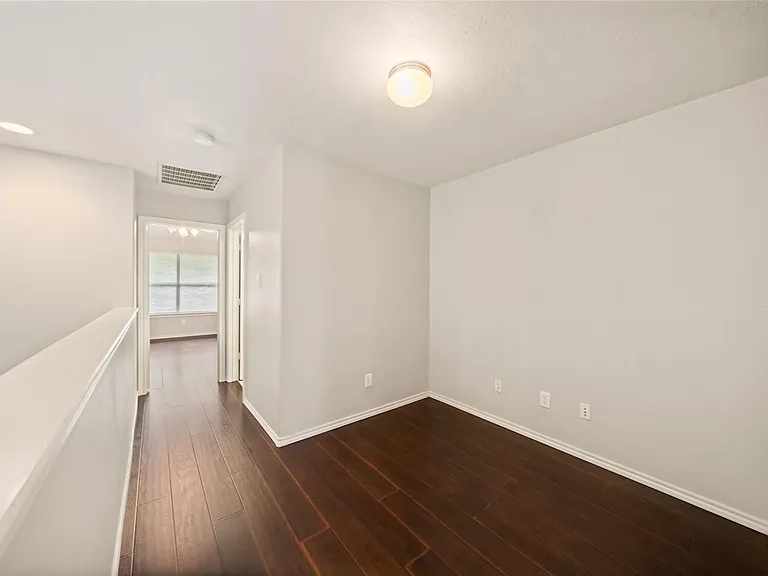3 Whitekirk Pl — Photo 17