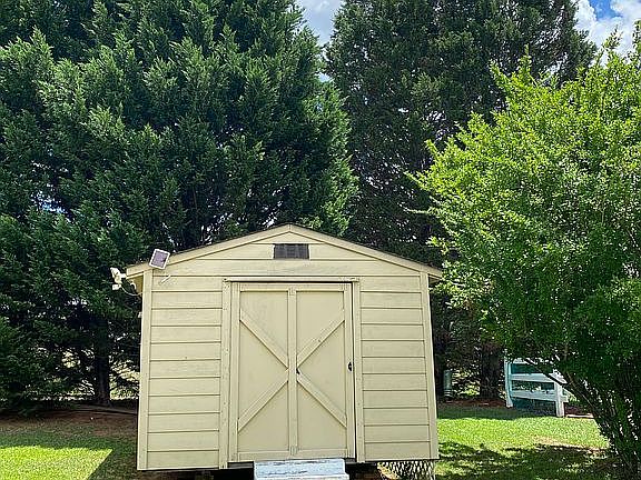 4th image of 903 Cohen Ct