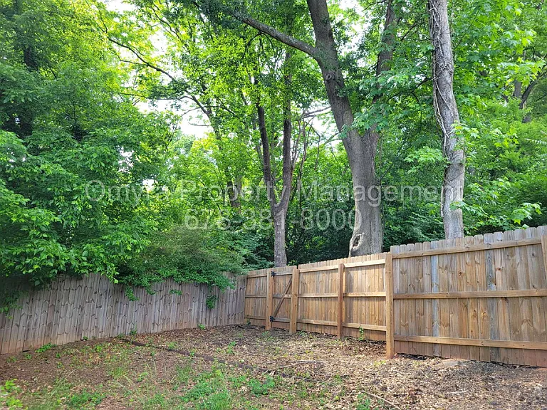 712 Glenwood Ave SE #B — Photo 20