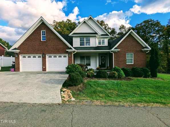 355 Phipps Cir, Clintwood, VA 24228