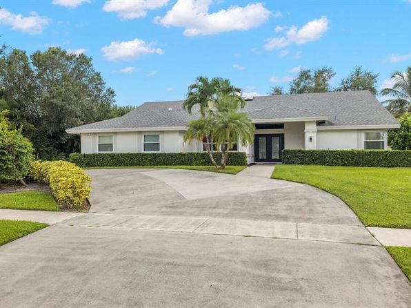 15600 Rolling Meadows Cir