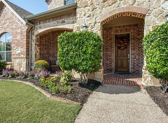 2nd image of 412 Broken Sword Dr