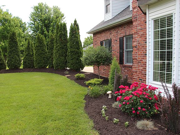 3rd image of 406 Turnberry Dr