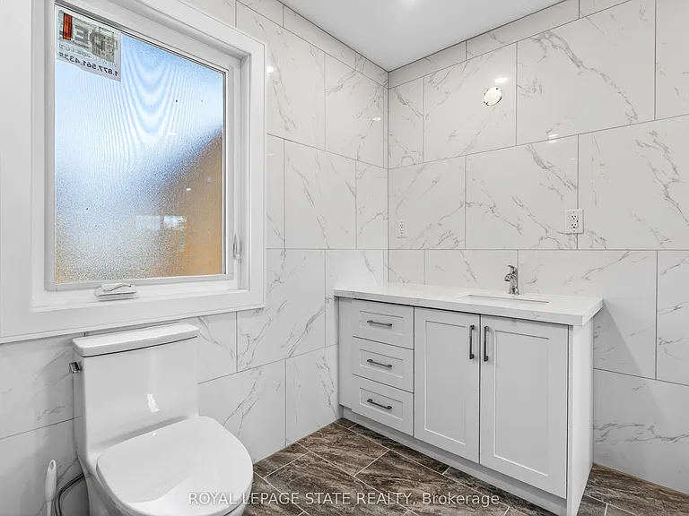 8 Cornell Ave #UPPER — Photo 26