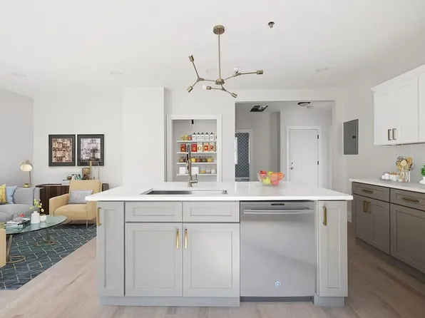 849 Cummins Hwy Unit 3, Boston, MA 02126