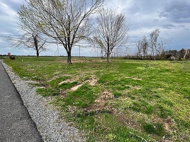 2nd image of 3718 Oak Level Rd