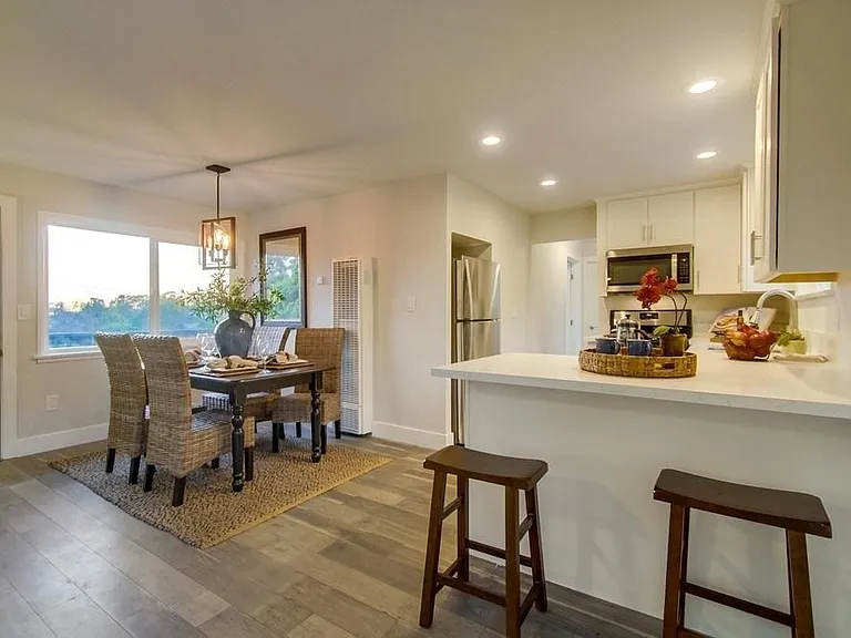 603 Sunset Dr #1 — Photo 5