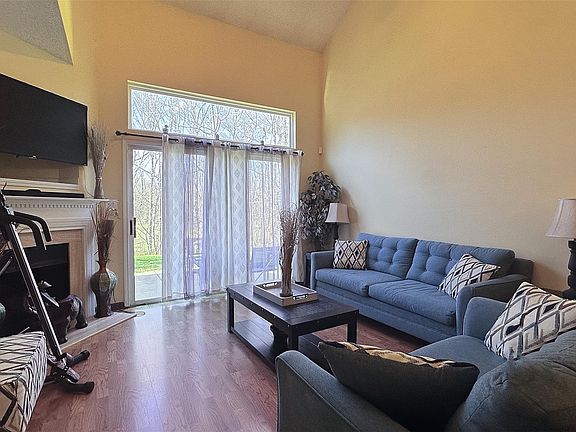 5th image of 8941 Cinnabay Dr
