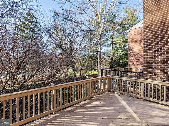 5th image of 7858 Heatherton Ln