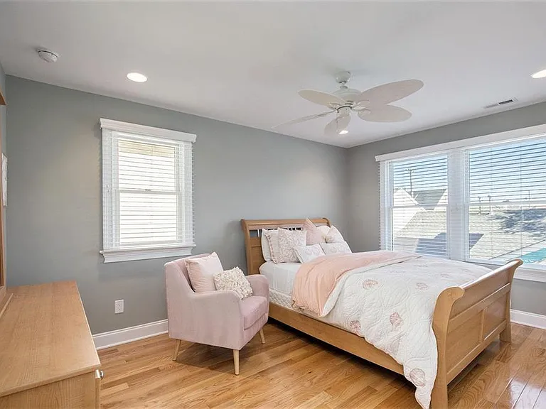 7611 Ventnor Ave — Photo 24