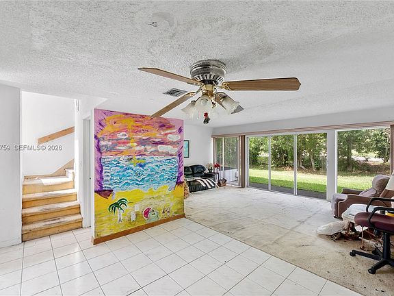 3rd image of 8133 Lagos De Campo Blvd #J-1