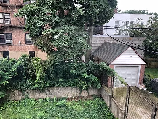 Rented by 18 REALTY | media 20