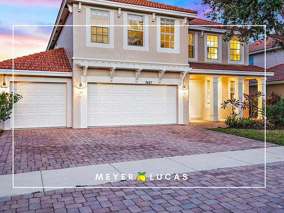 2nd image of 7487 SE Forest Oak Ln