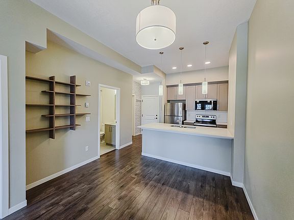 5th image of 30 Mahogany Mews SE