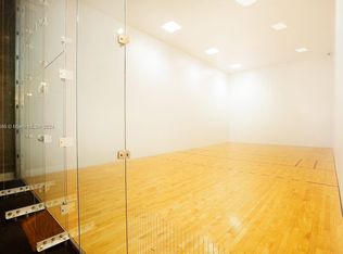 690 SW 1st Ct APT 2026, Miami, FL 33130