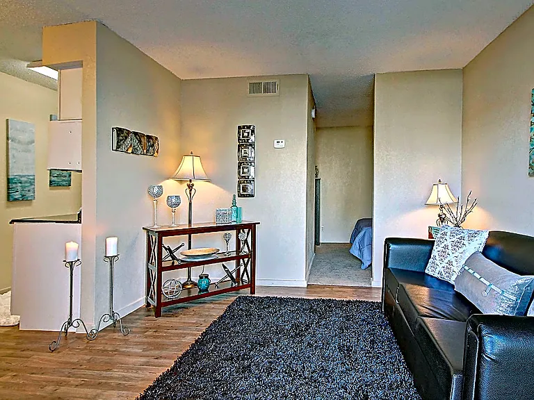 12903 E 35th Pl — Photo 3