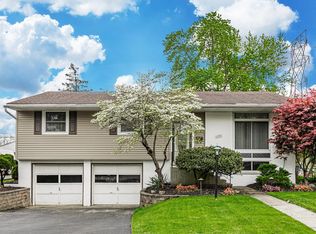 1271 Thurell Rd, Columbus, OH 43229