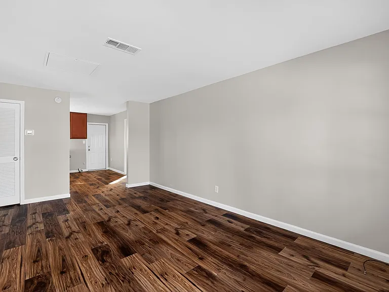 3681 Lynn Dr — Photo 9