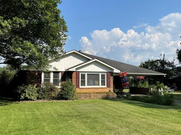92 Claude Smith Rd, Tylertown, MS 39667