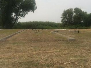 329 15th Ave NW, Willmar, MN 56201