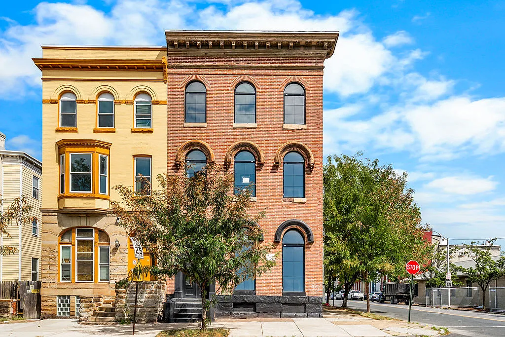 1100 W Lafayette Ave — Photo 1