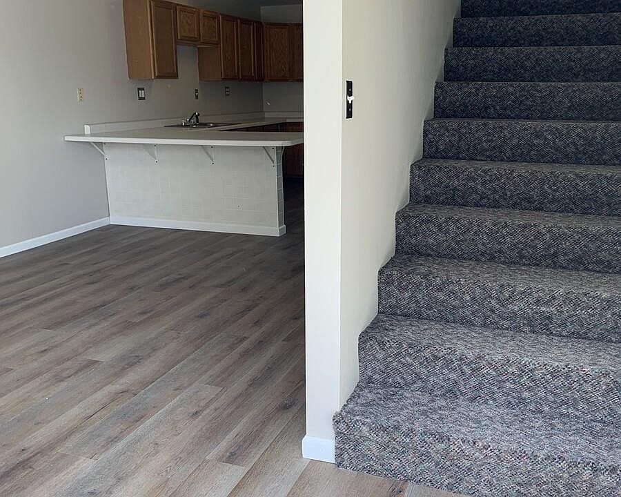 527 W Murray St. Apartments IL Zillow