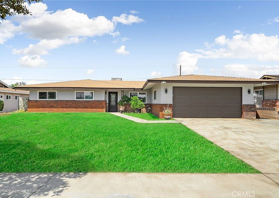 1st image of 9846 Tamarind Ave