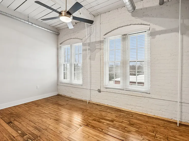 Piedmont Lofts — Photo 23